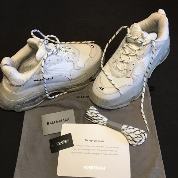 balenciaga triple s white sole